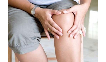Боли в коленях: симптомы, причины, лечение