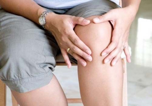 Боли в коленях: симптомы, причины, лечение
